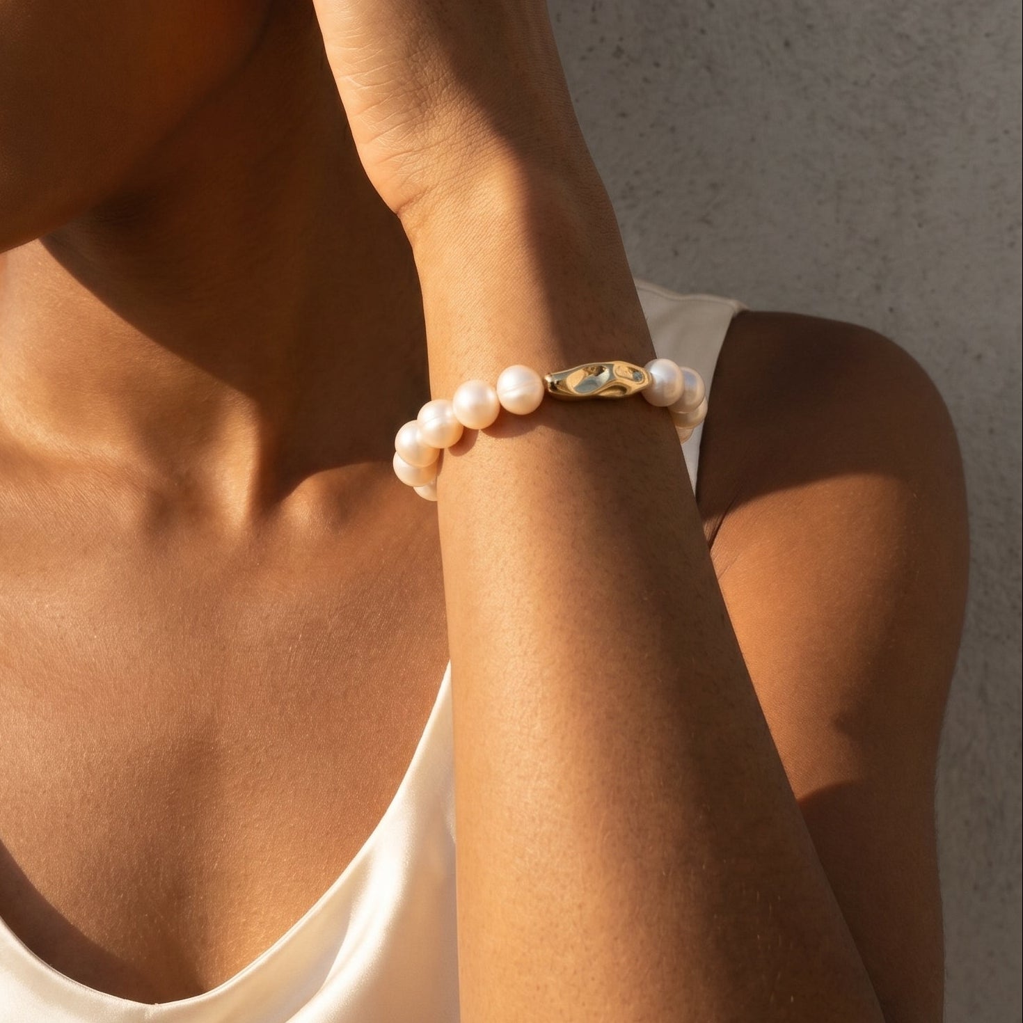The Heirloom | 14K Gold Filled Baroque Pearl Bracelet