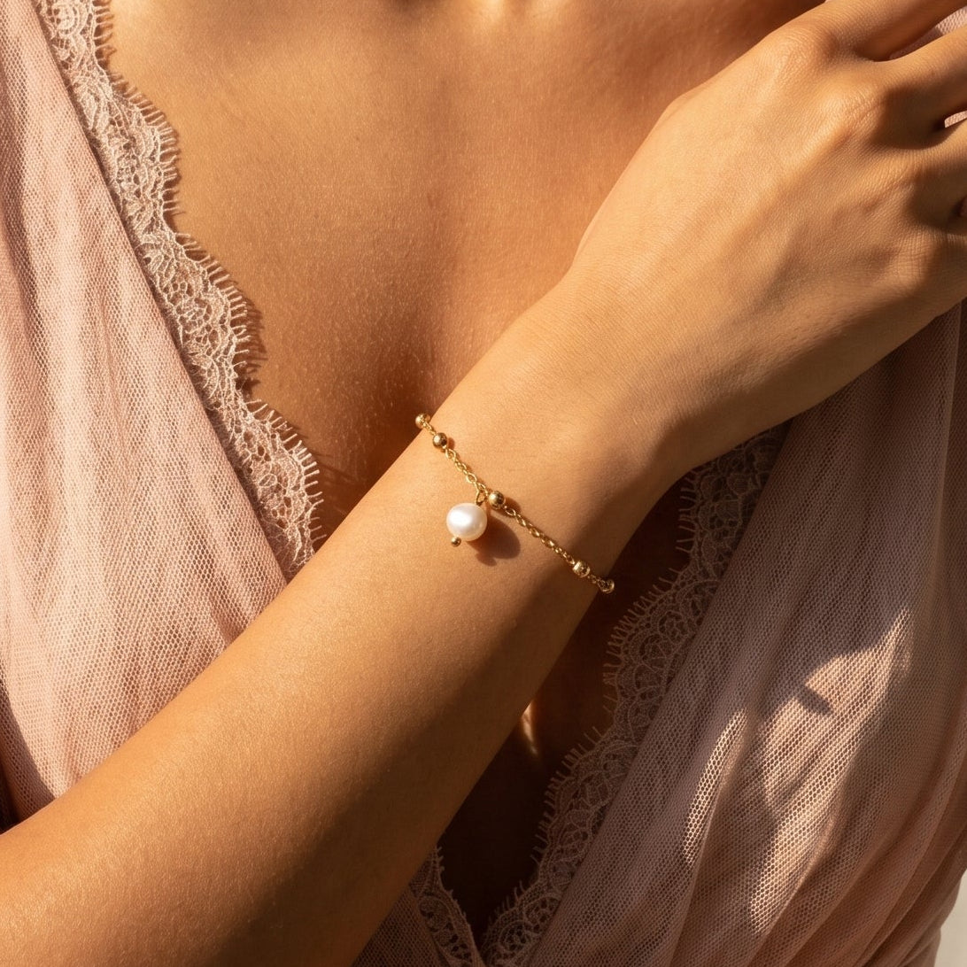 Soft Power | 14K Gold Filled One Pearl Bracelet