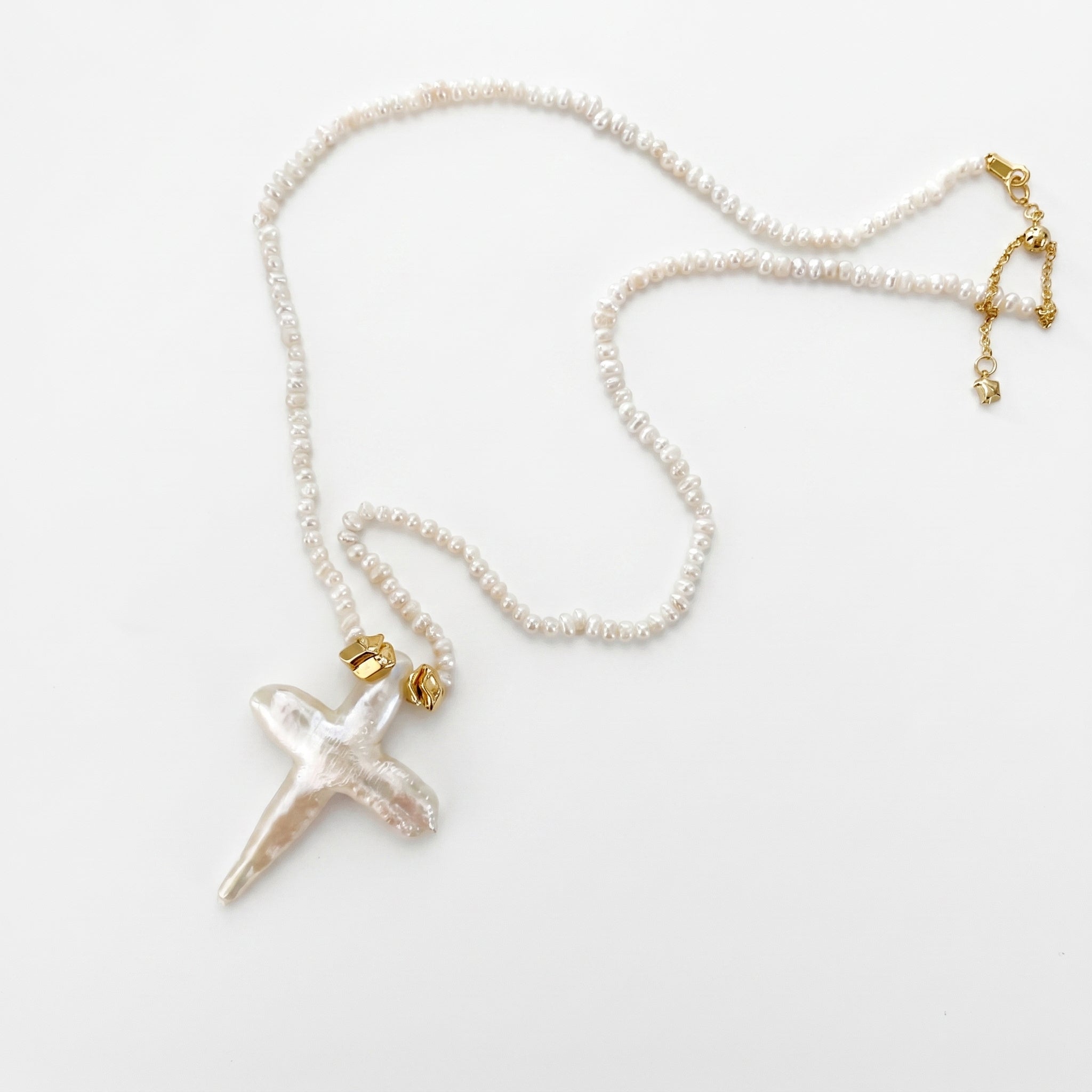 The Knight Fire | 14K Gold Plated Cross Baroque Pearl Necklace