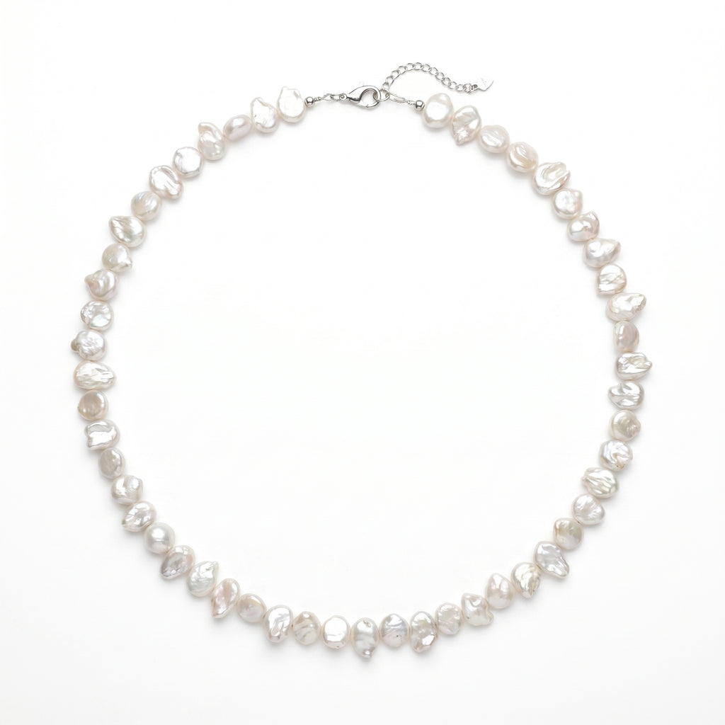 Portrait of a Lady | A Elevated Baroque Pearl Necklace