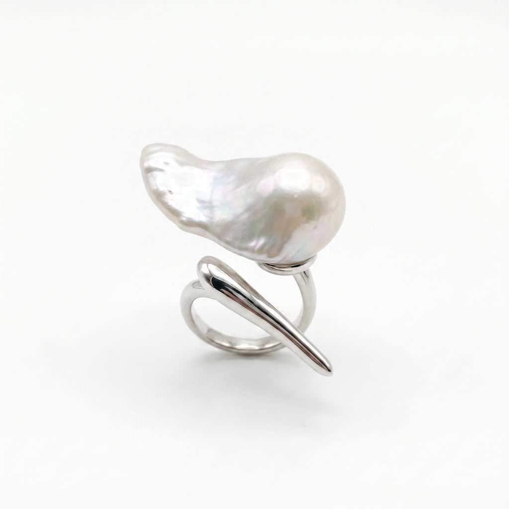Tears of Aphrodite | 925 Sterling Silver Baroque Pearl Ring